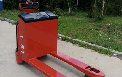 電動(dòng)倉(cāng)儲(chǔ)車.jpg 電動(dòng)倉(cāng)儲(chǔ)車.jpg